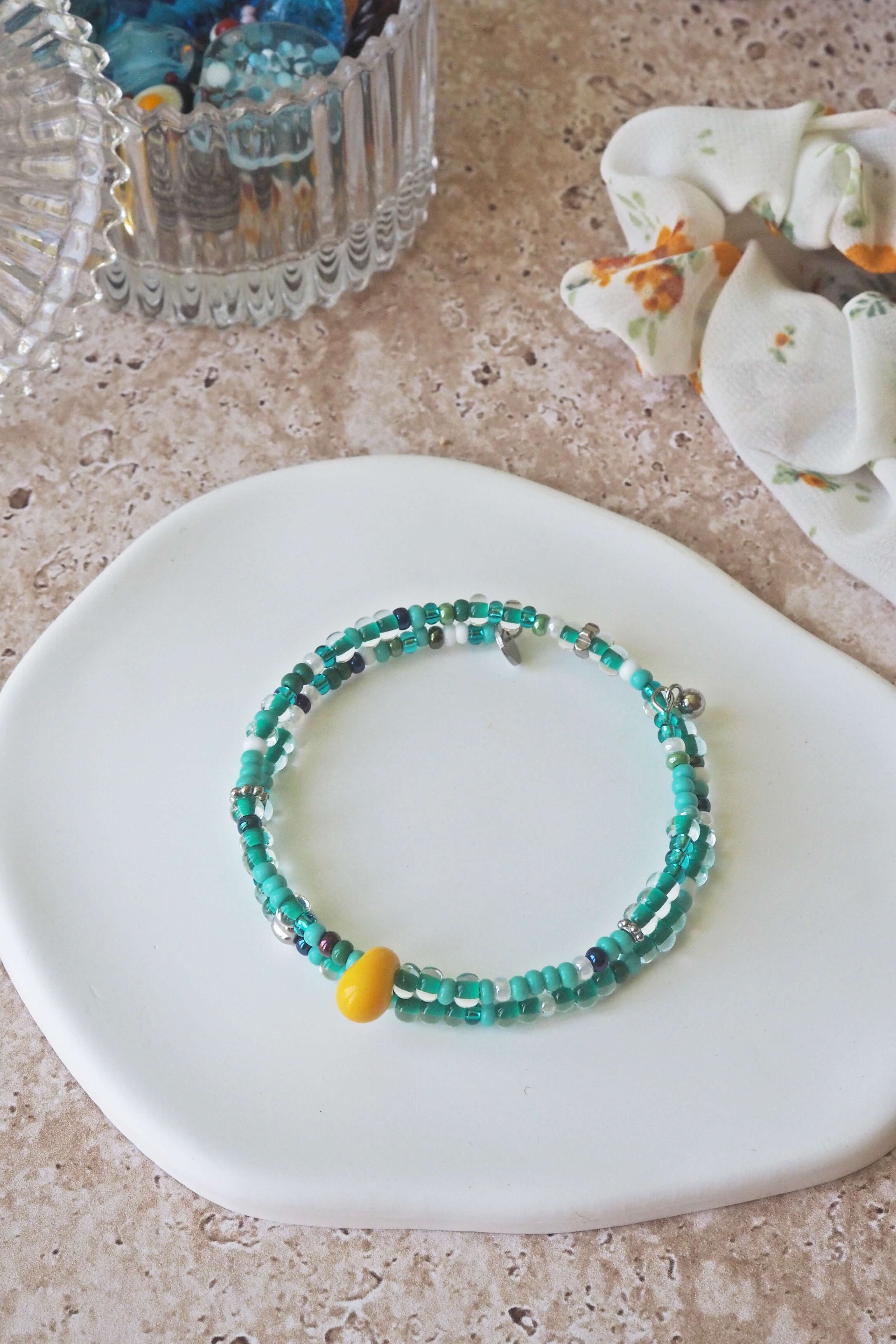 bracelet paulette philomène verre filé goutte artisanat réglable coloré bijoux perles (8)