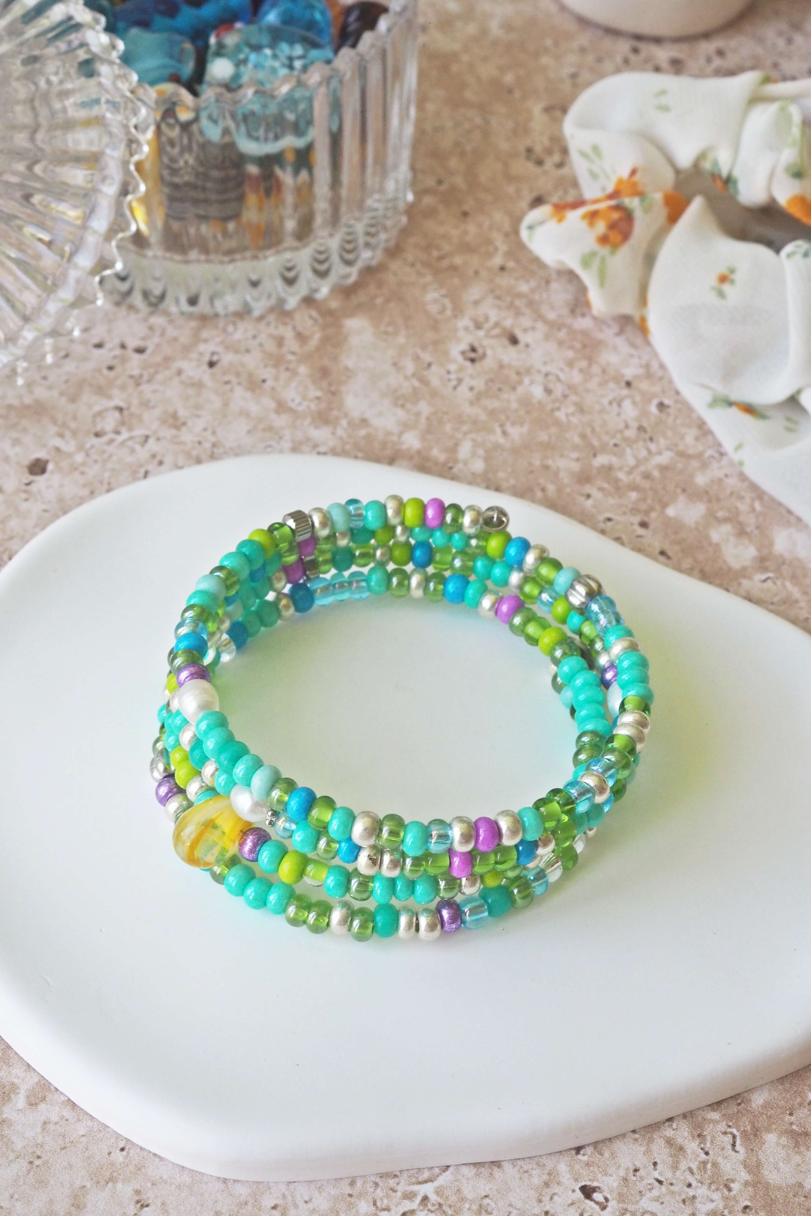 bracelet paulette philomène verre filé goutte artisanat réglable coloré bijoux perles (81)