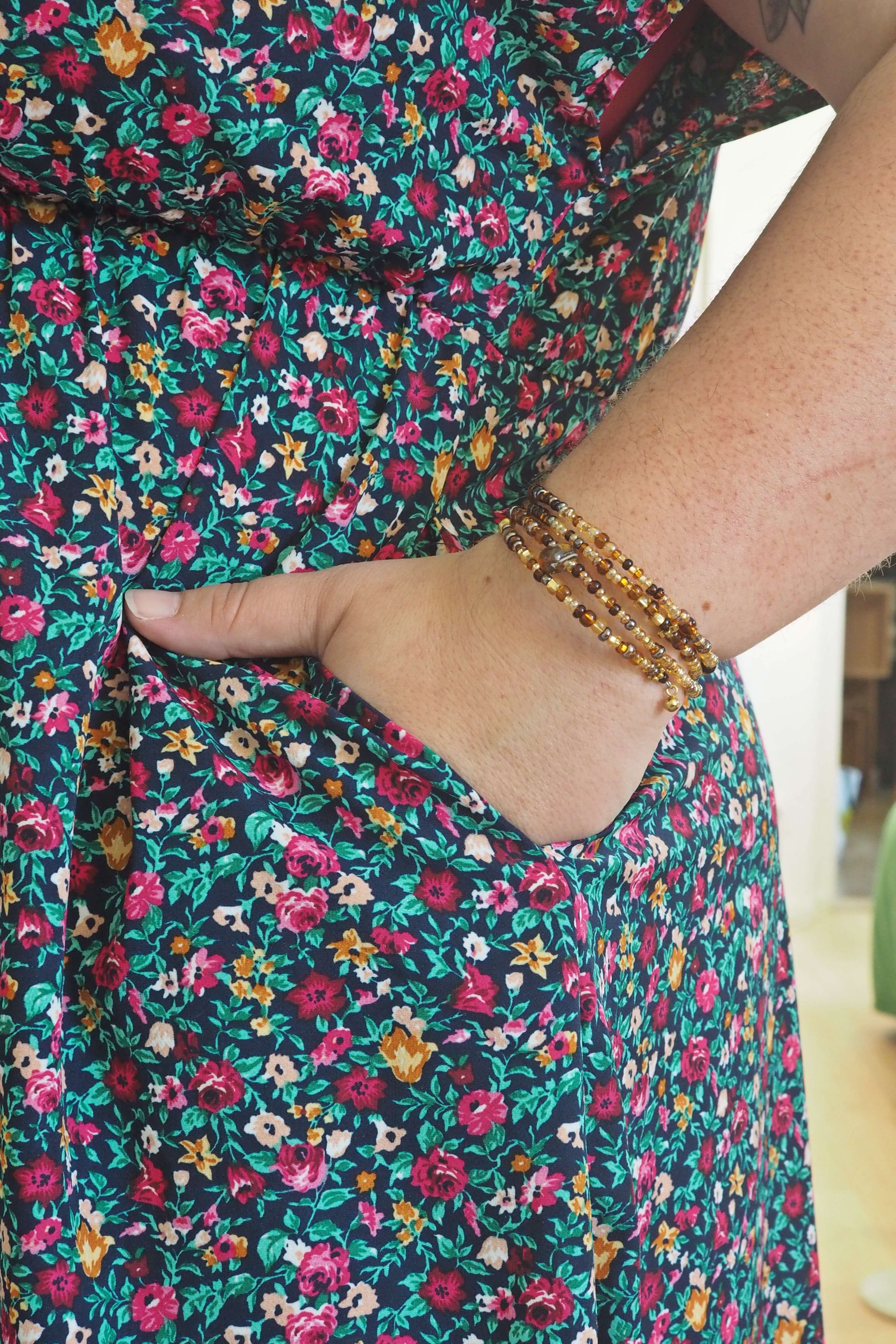 bracelet paulette porté philomène goutte perles bijoux artisanak verre filé (2)