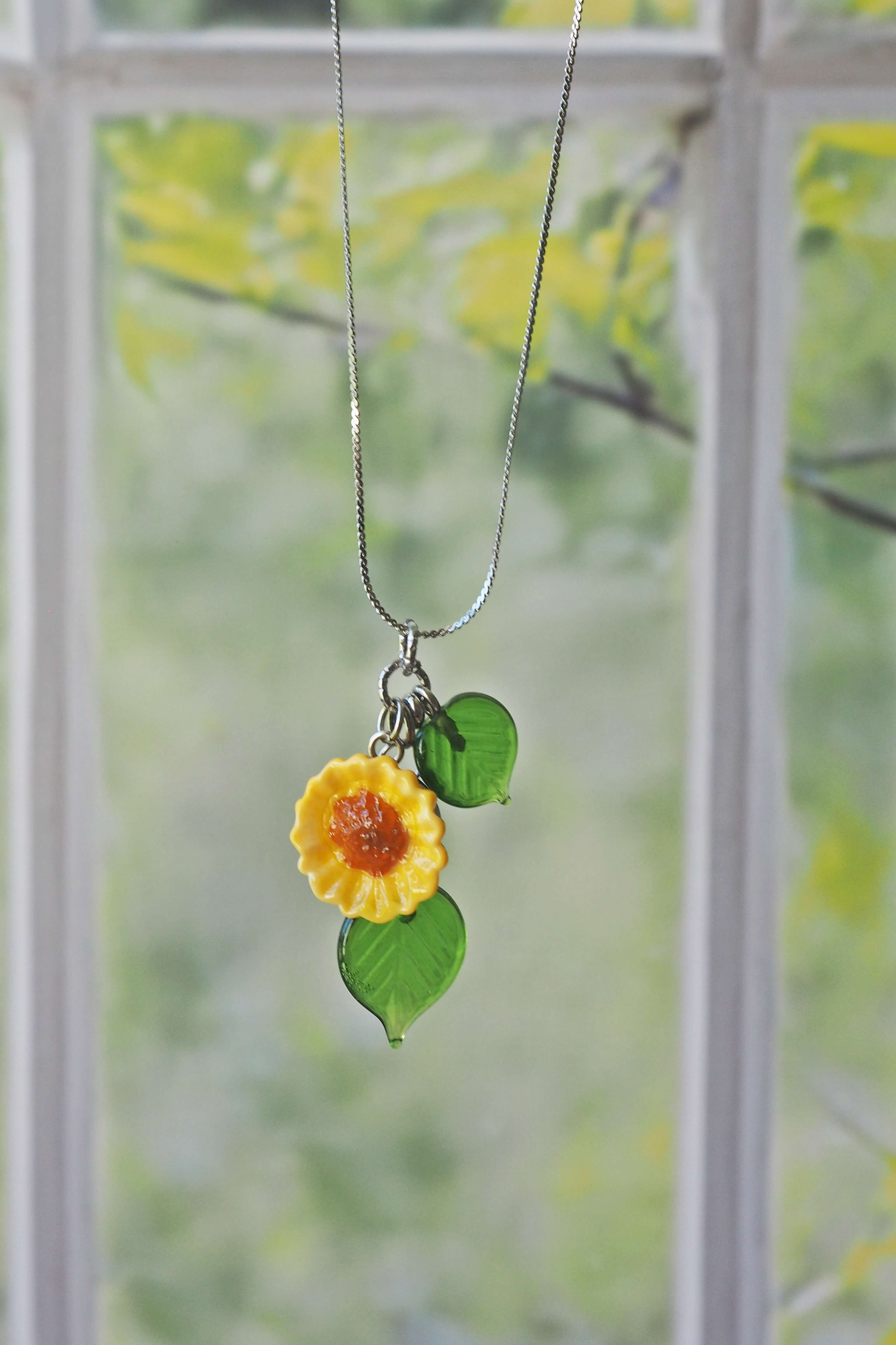 fleurs tournesol philomène verre filé bijoux artisanal végétal unique jaune collier (1)