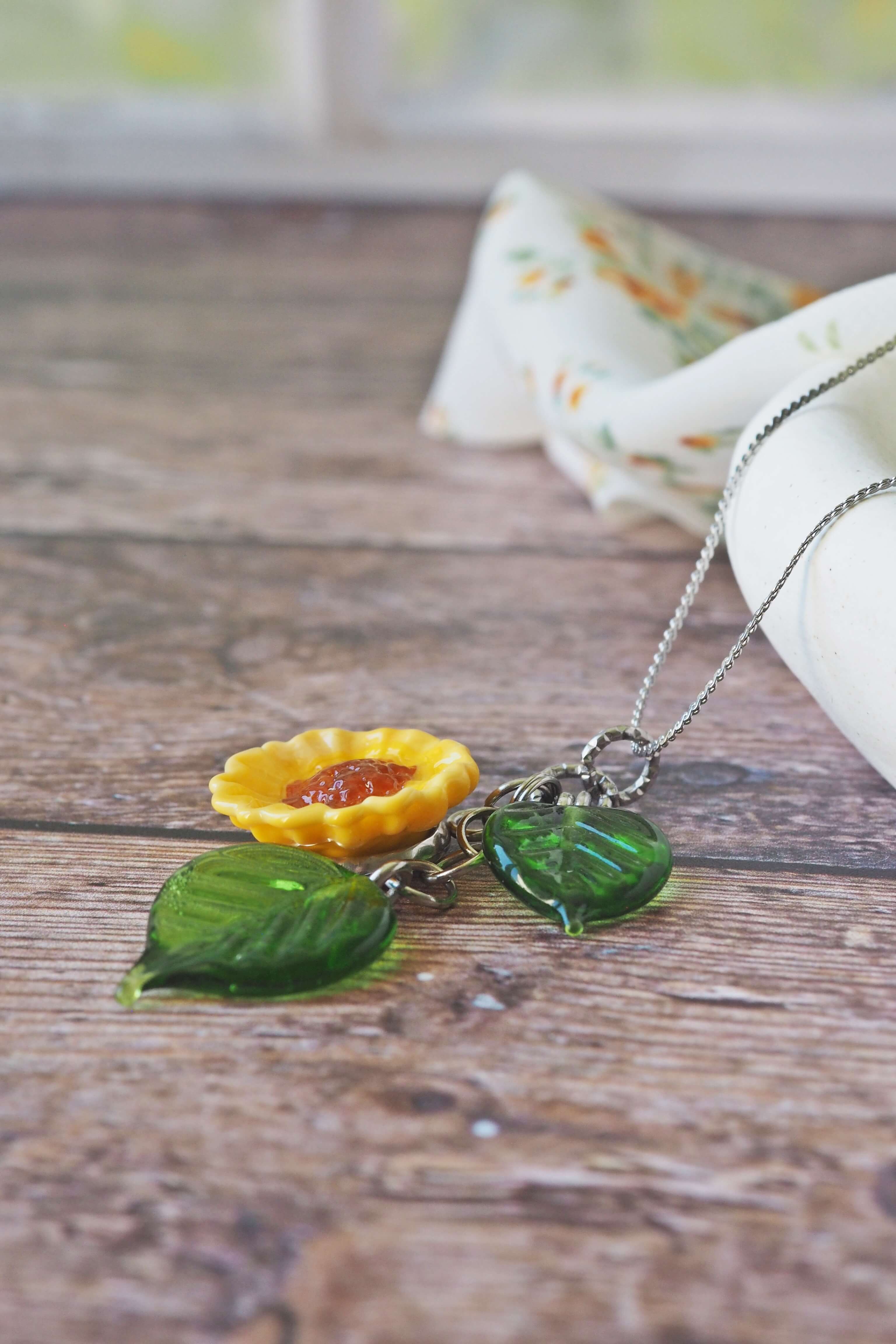 fleurs tournesol philomène verre filé bijoux artisanal végétal unique jaune collier (3)