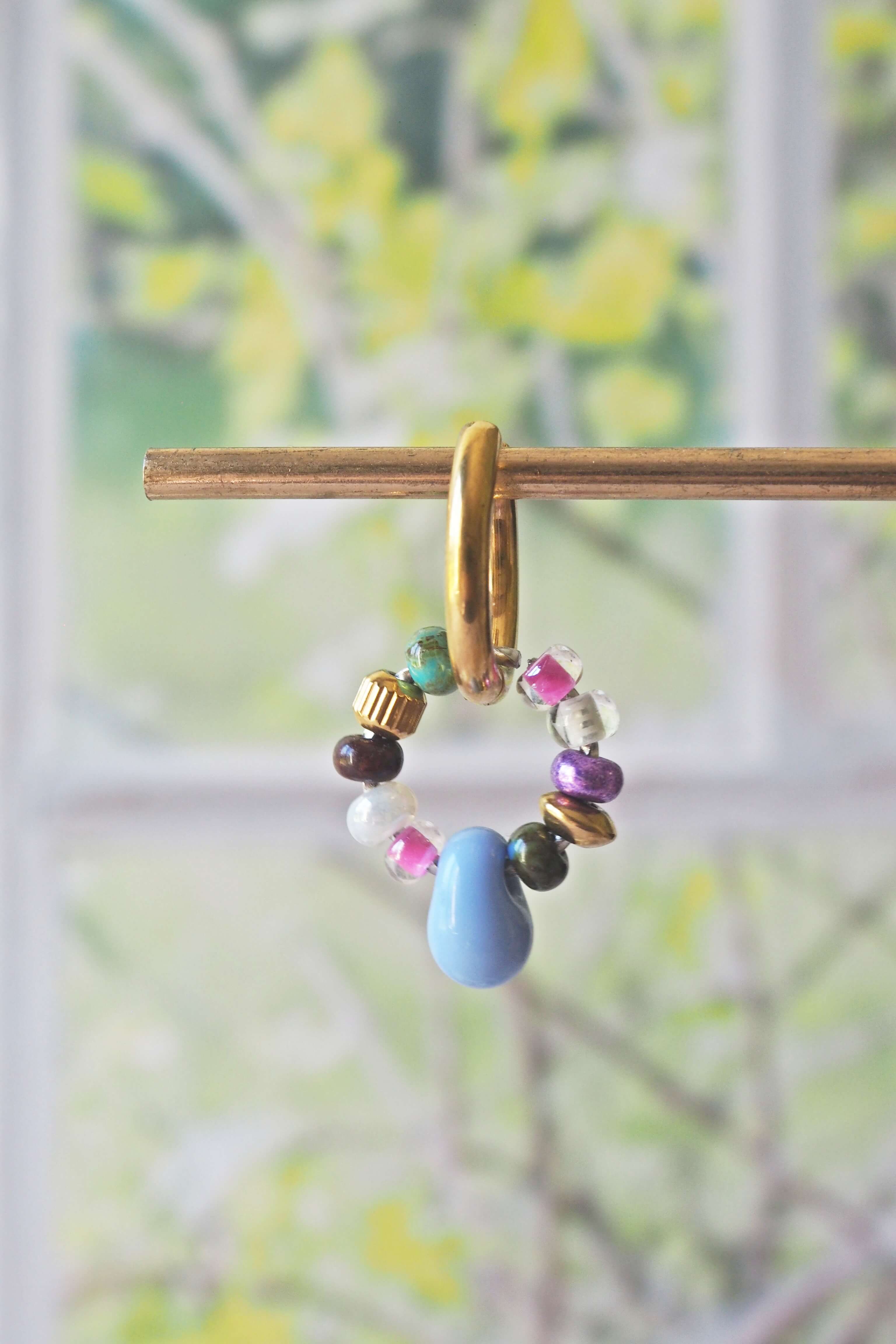philomene bijoux boucles oreilles paulette goutte verre filé murano artisanal unique coloré perles anneau simple (32)