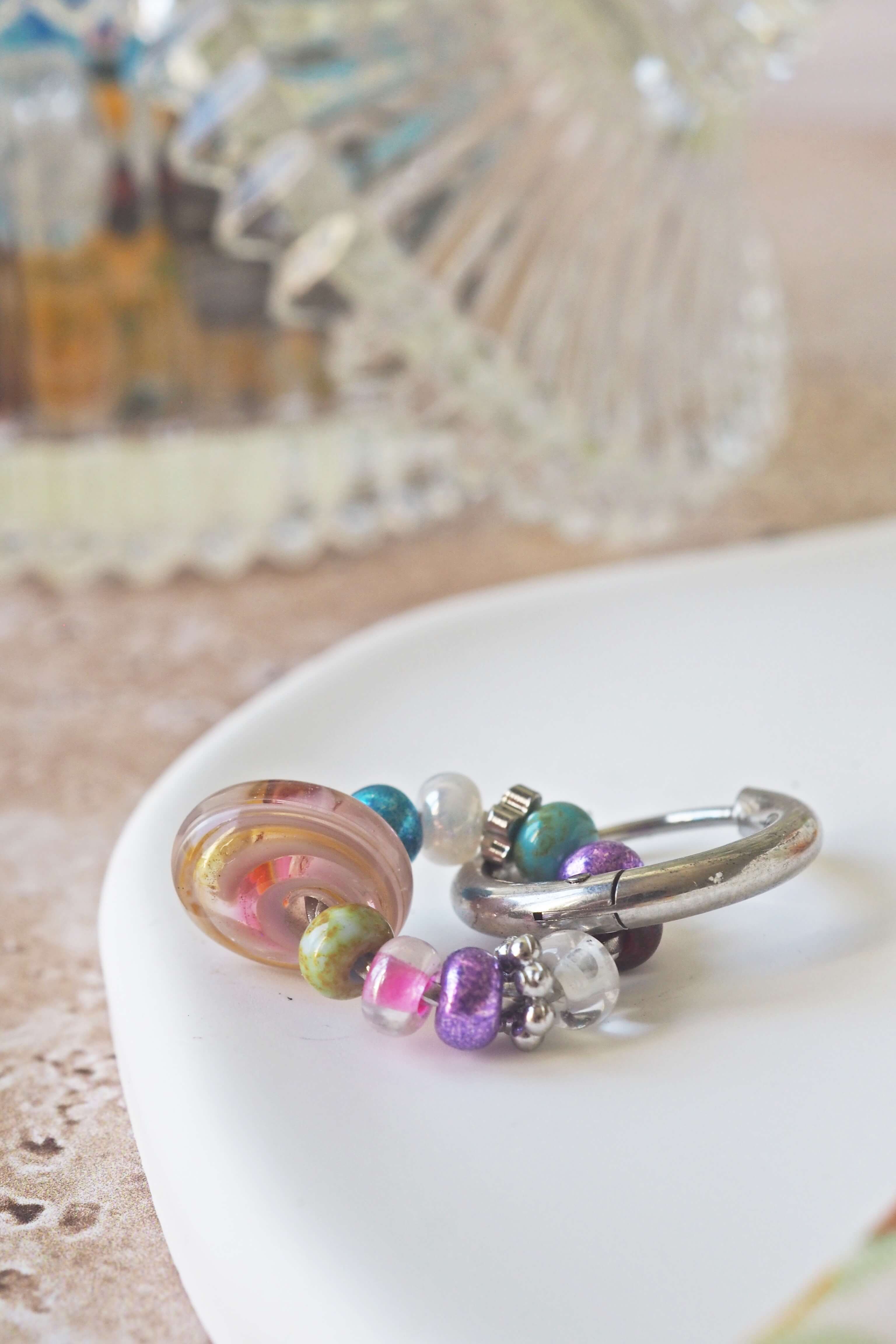philomene bijoux boucles oreilles paulette goutte verre filé murano artisanal unique coloré perles anneau simple (48)