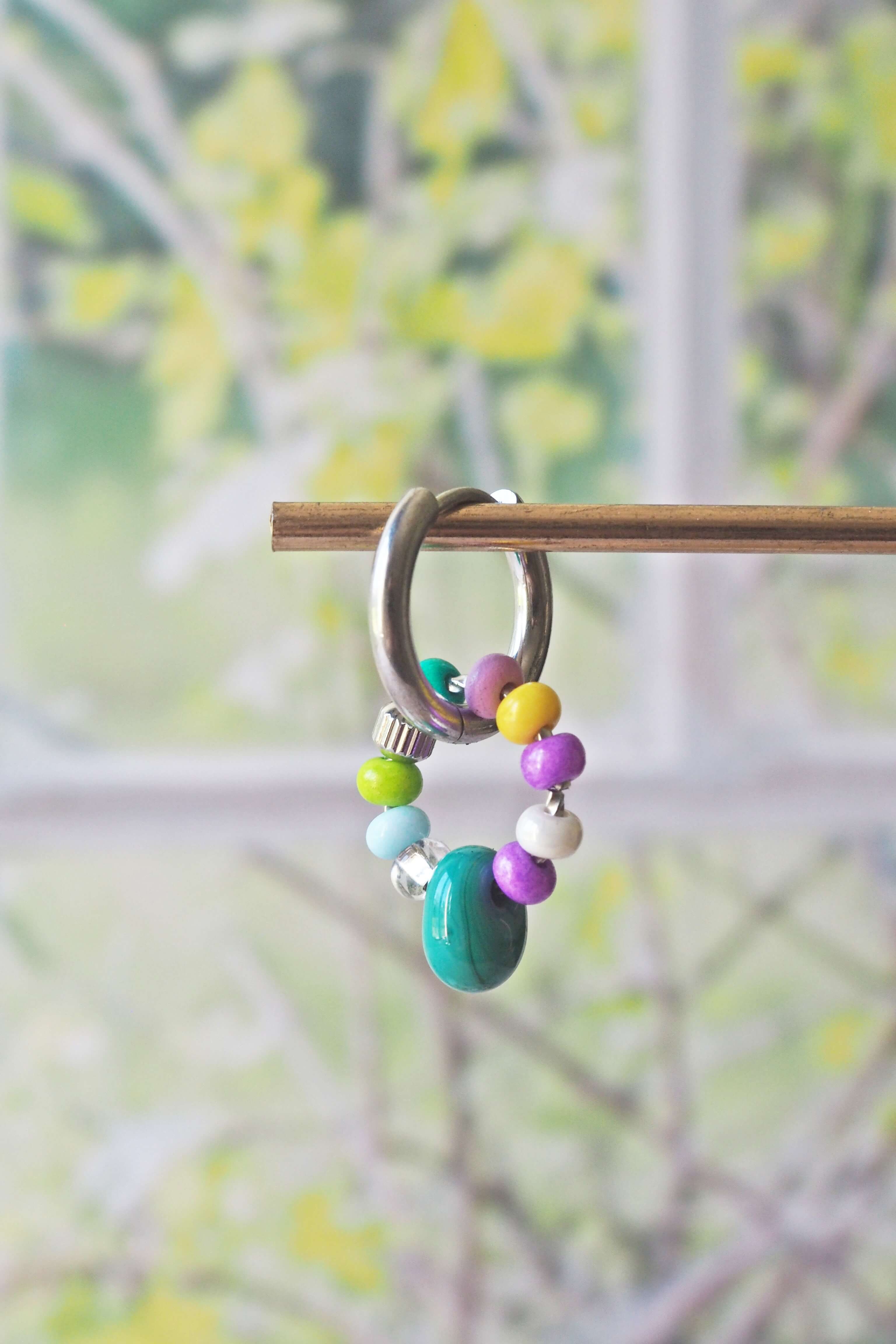 philomene bijoux boucles oreilles paulette goutte verre filé murano artisanal unique coloré perles anneau simple (62)