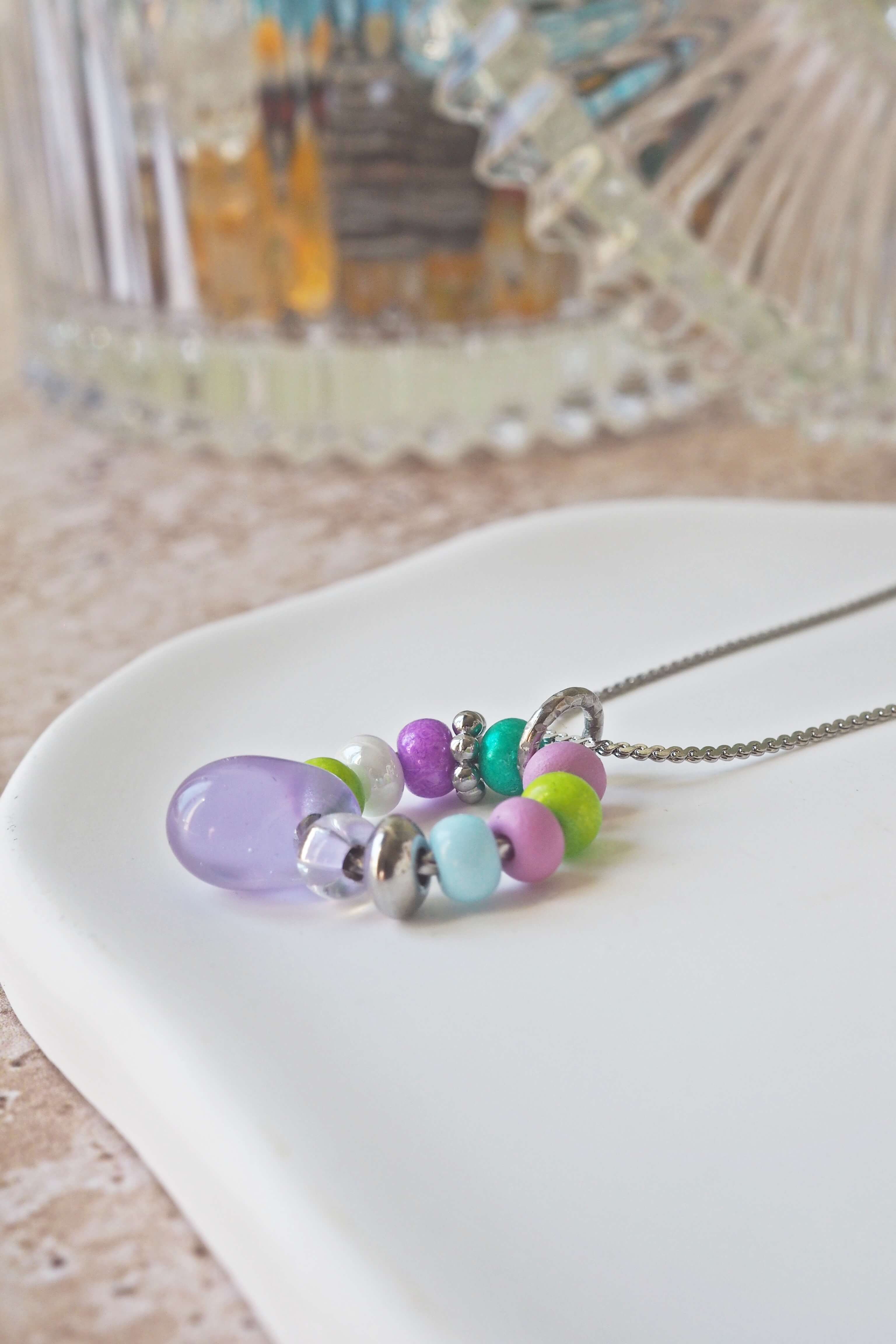 philomene bijoux collier paulette goutte verre filé murano artisanal unique coloré perles anneau simple (40)