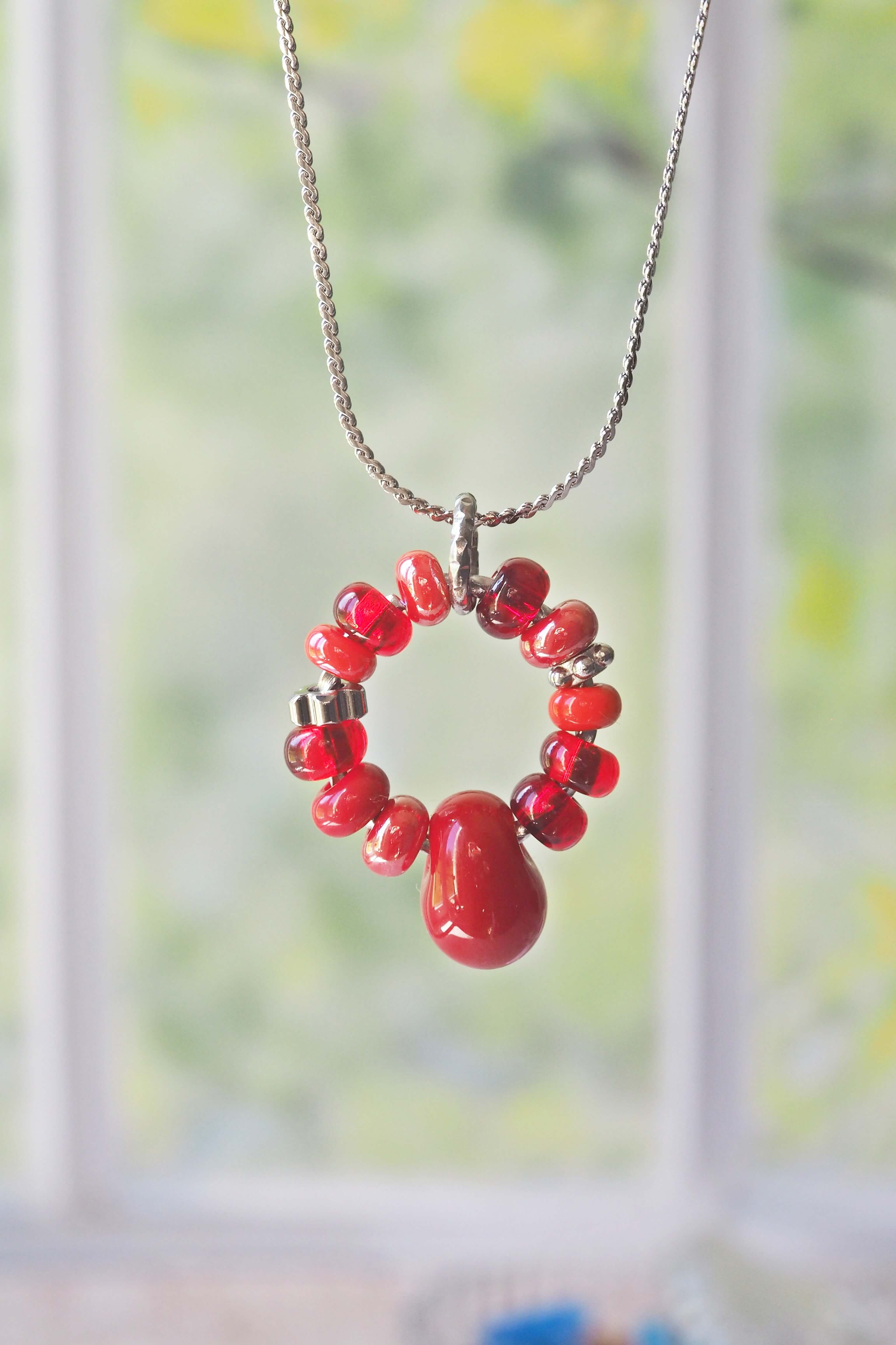 philomene bijoux collier paulette goutte verre filé murano artisanal unique coloré perles anneau simple (49)
