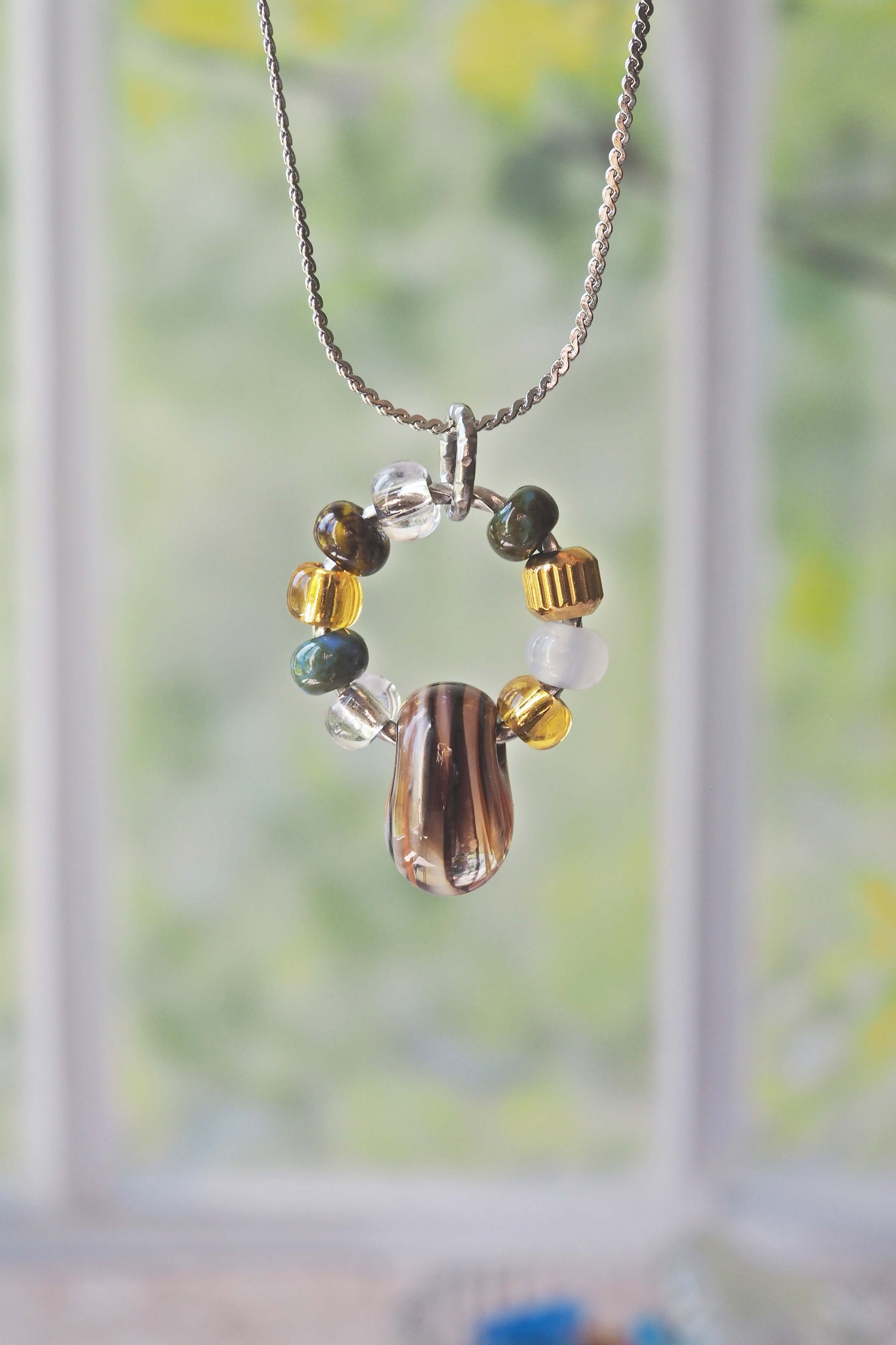 philomene bijoux collier paulette goutte verre filé murano artisanal unique coloré perles anneau simple (52)