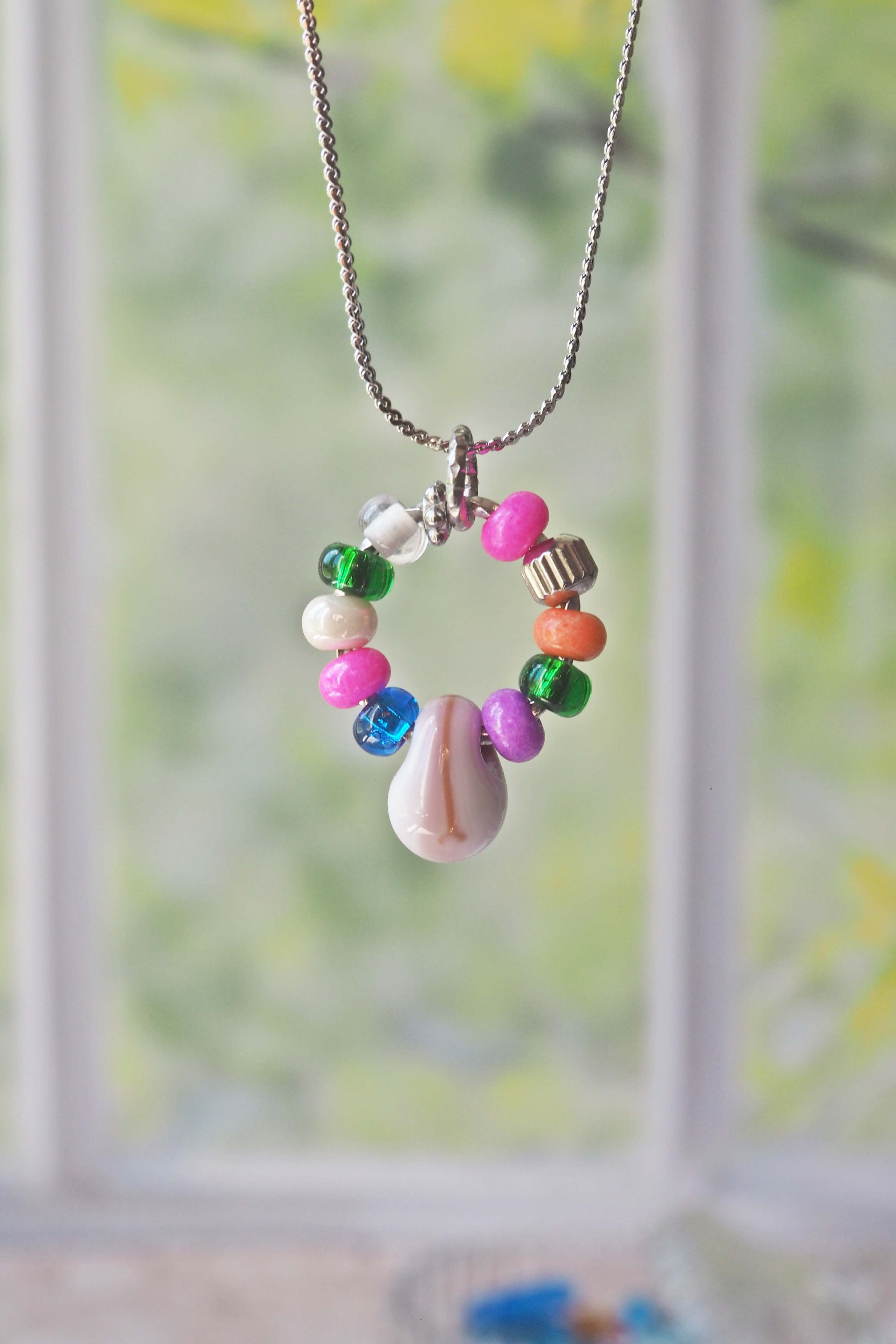 philomene bijoux collier paulette goutte verre filé murano artisanal unique coloré perles anneau simple (55)