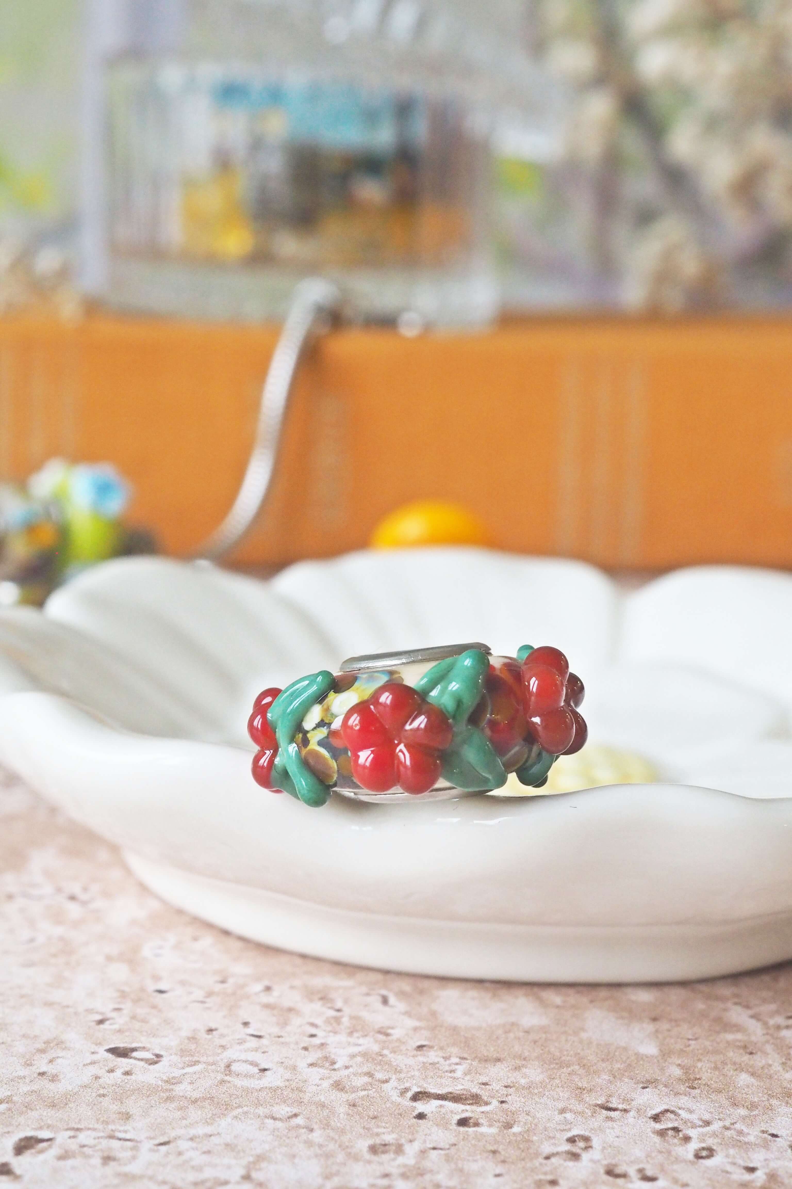 philomène perle unité pandora trollbeads verre filé artisanat bracelet bijou fleurs rouge (5)
