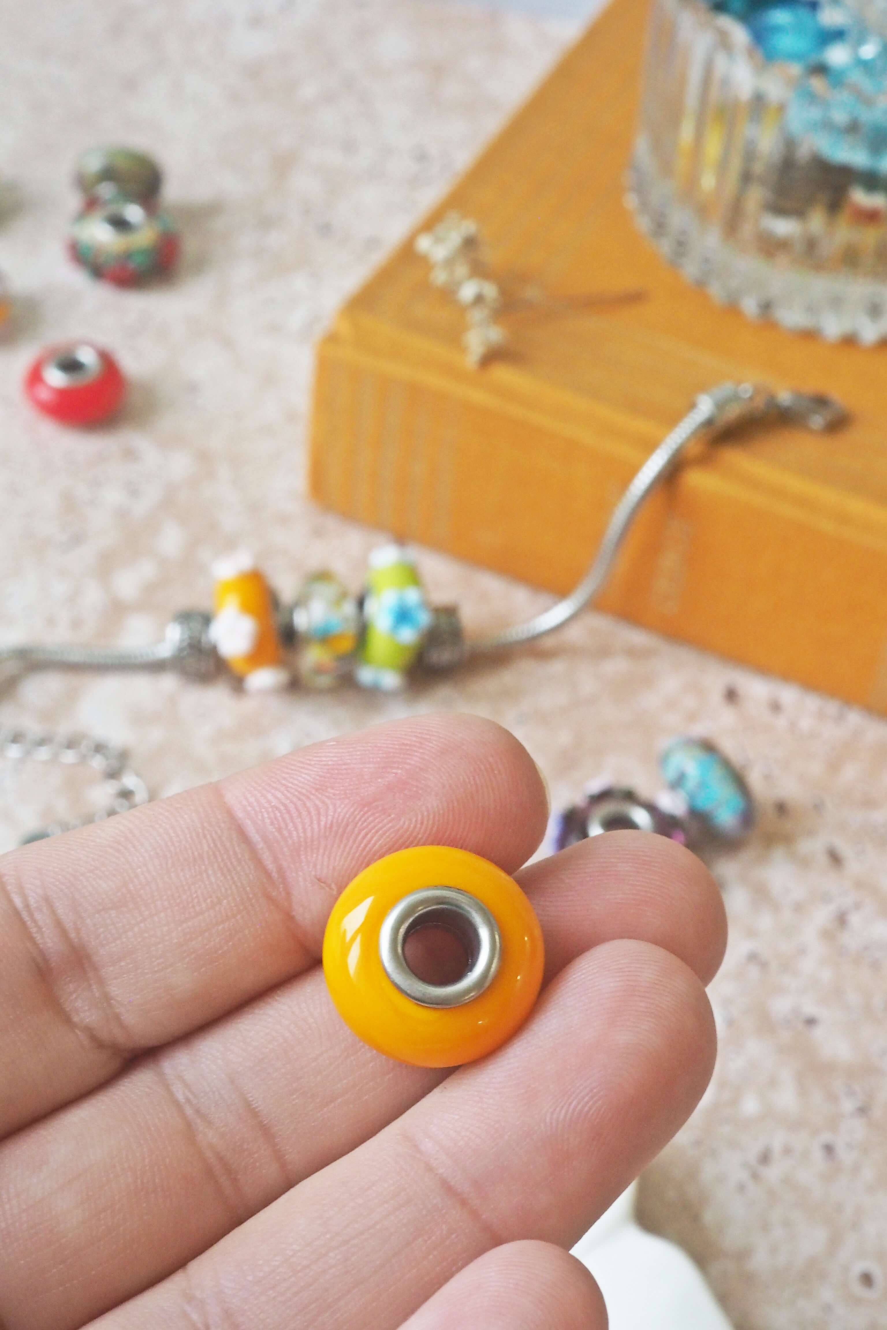 philomène perle unité pandora trollbeads verre filé artisanat bracelet bijou jaune orange (1)